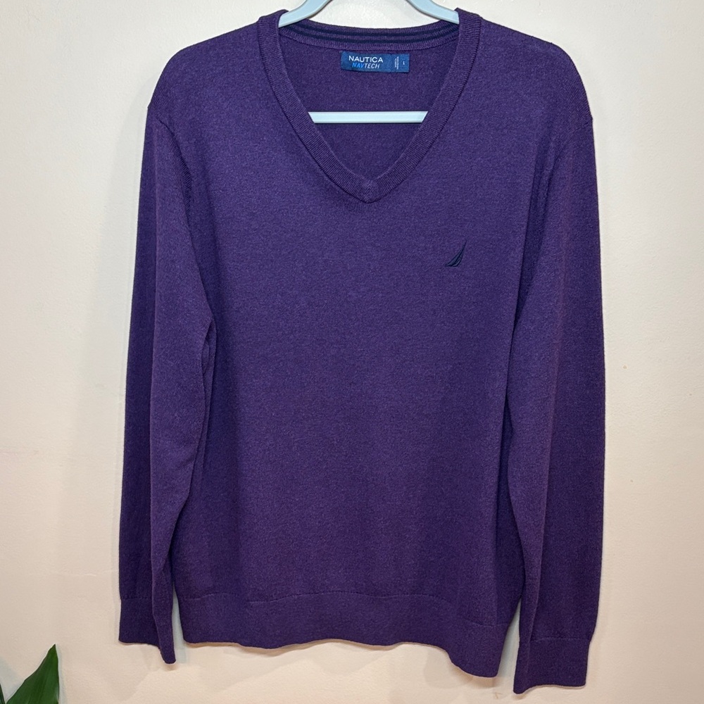 Nautica Men's V-Neck Sweater in Rich Heathered Purple, Large